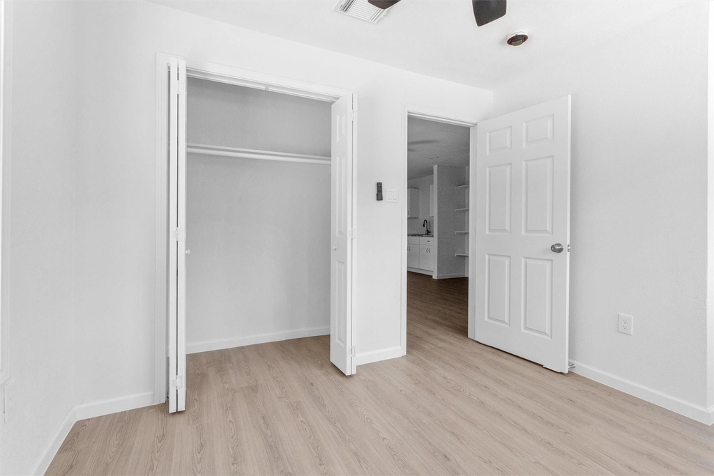 16016 Green Manor Drive - Photo 5