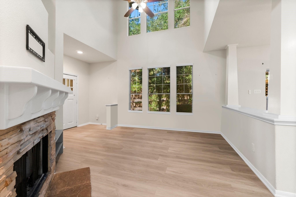 75 Scarlet Woods Court - Photo 5