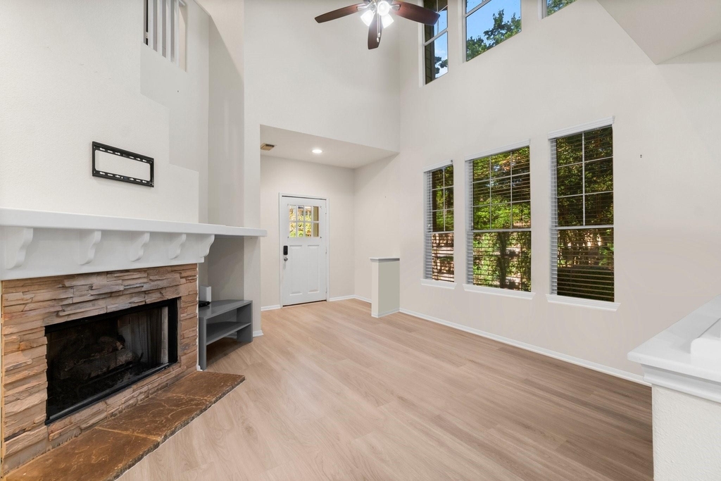 75 Scarlet Woods Court - Photo 4