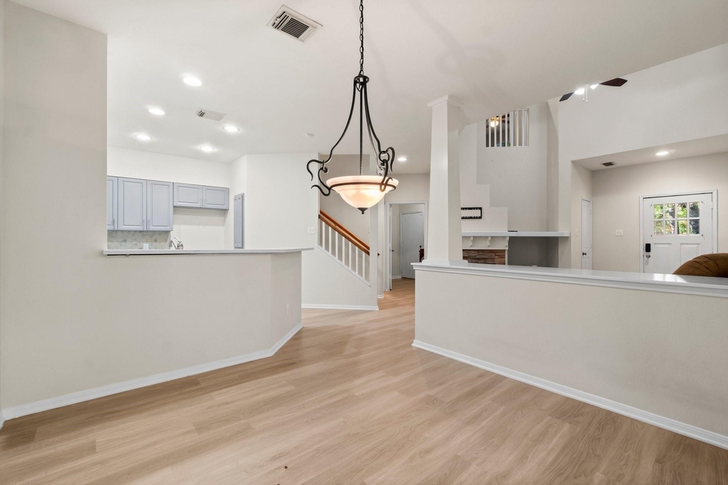 75 Scarlet Woods Court - Photo 7