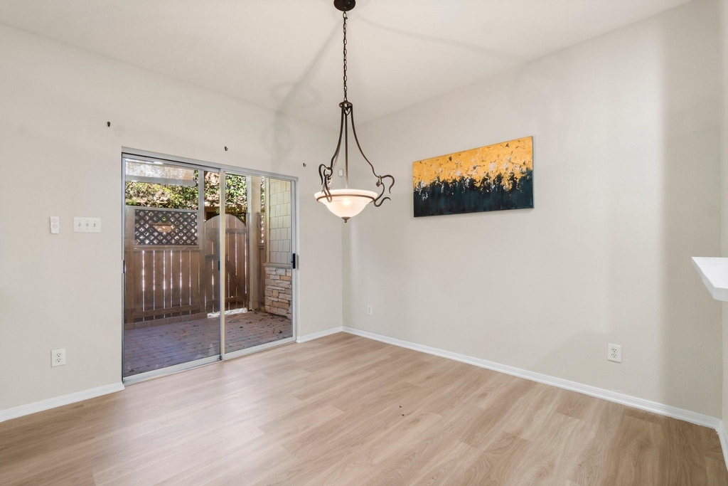 75 Scarlet Woods Court - Photo 6