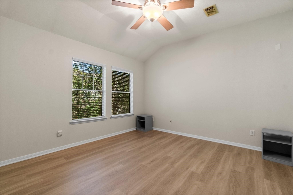 75 Scarlet Woods Court - Photo 12