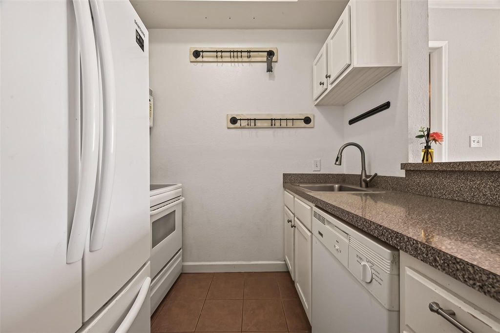 4515 Briar Hollow Place - Photo 9