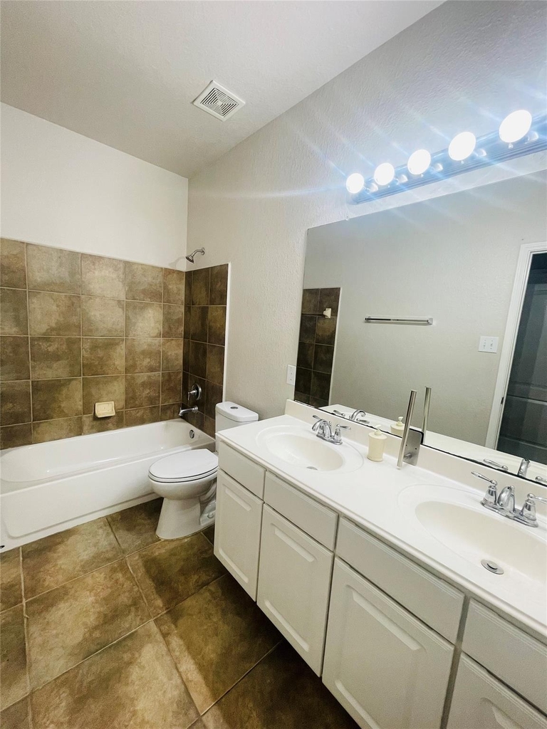 4702 Sedgewood Drive - Photo 13