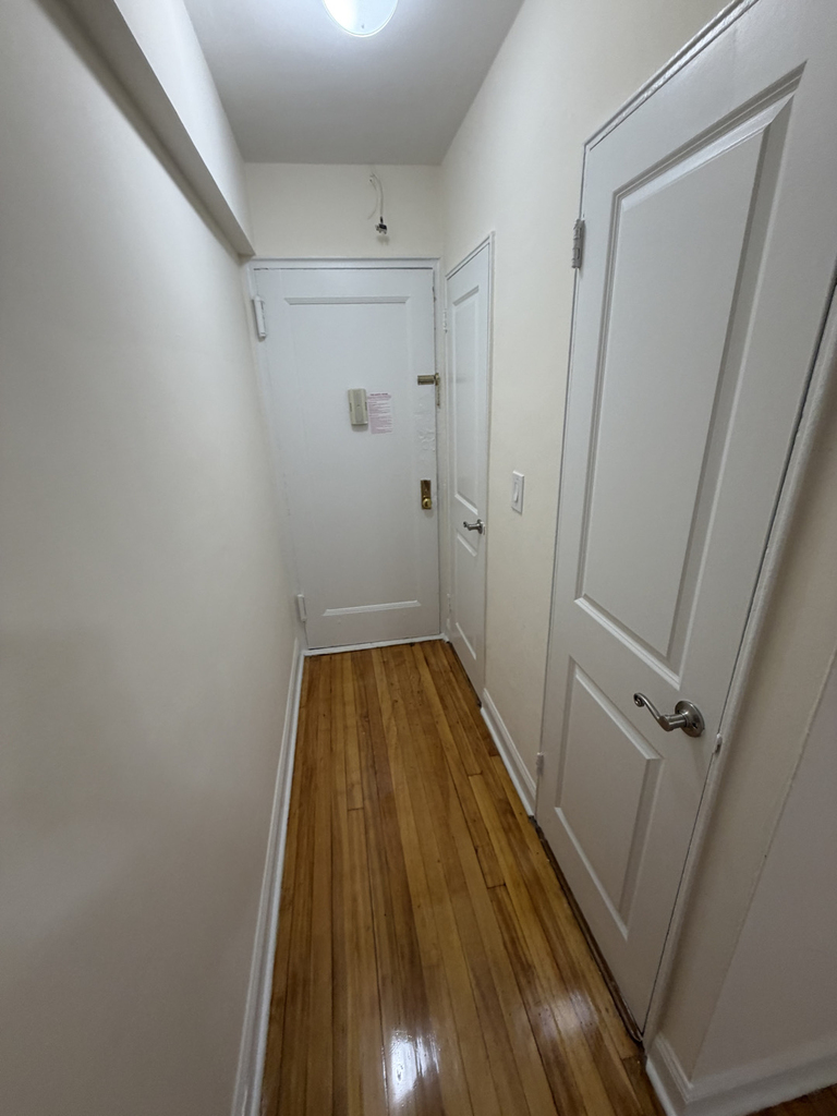 143-09 Barclay Avenue - Photo 1