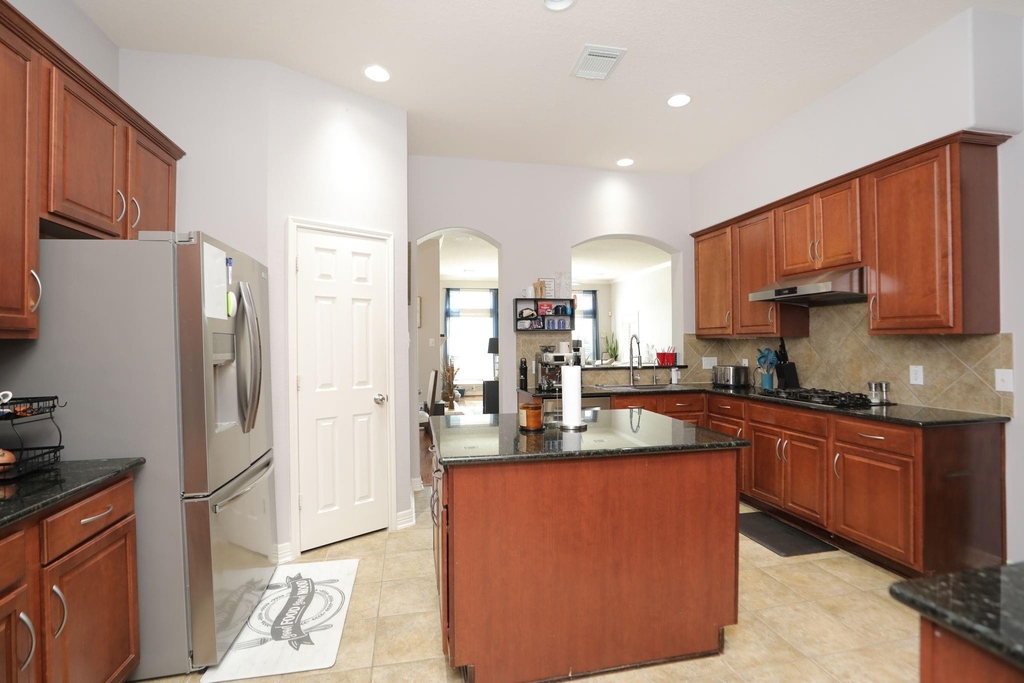 8410 Brighton Lake Lane - Photo 17