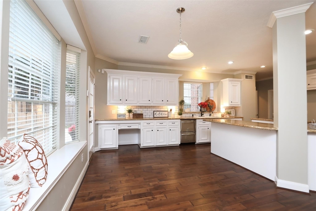 7906 Tizerton Court - Photo 17