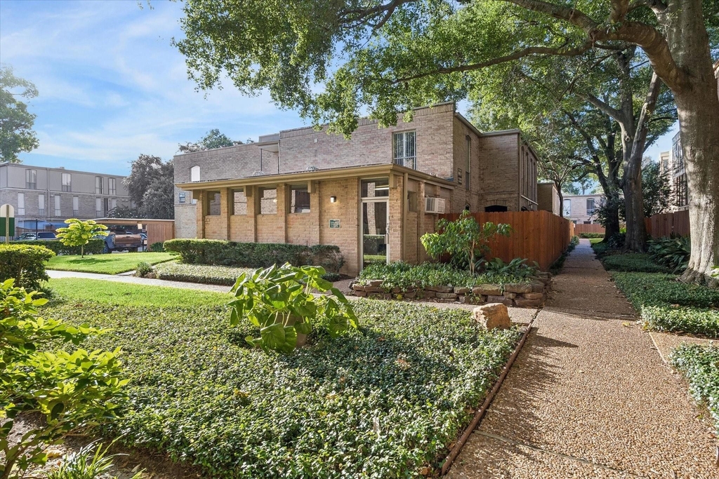 4647 Wild Indigo Street - Photo 12