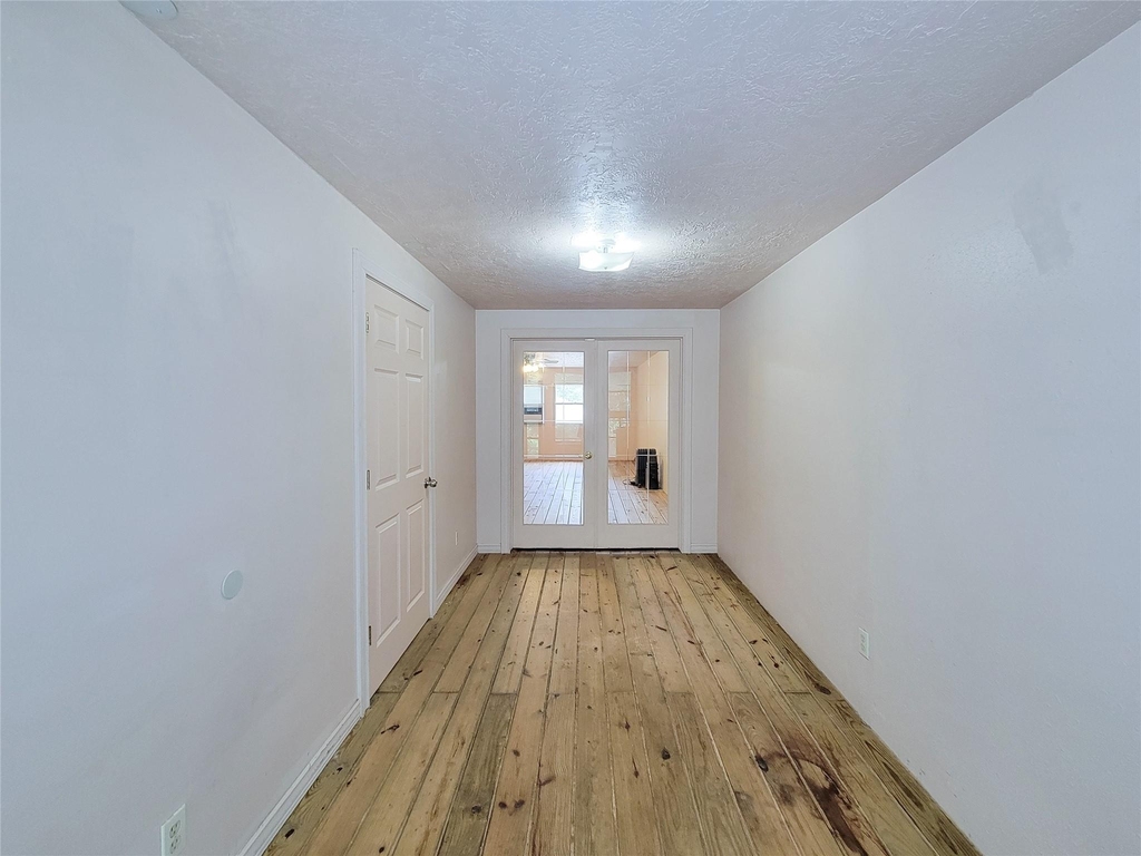 13200 Young - Photo 8