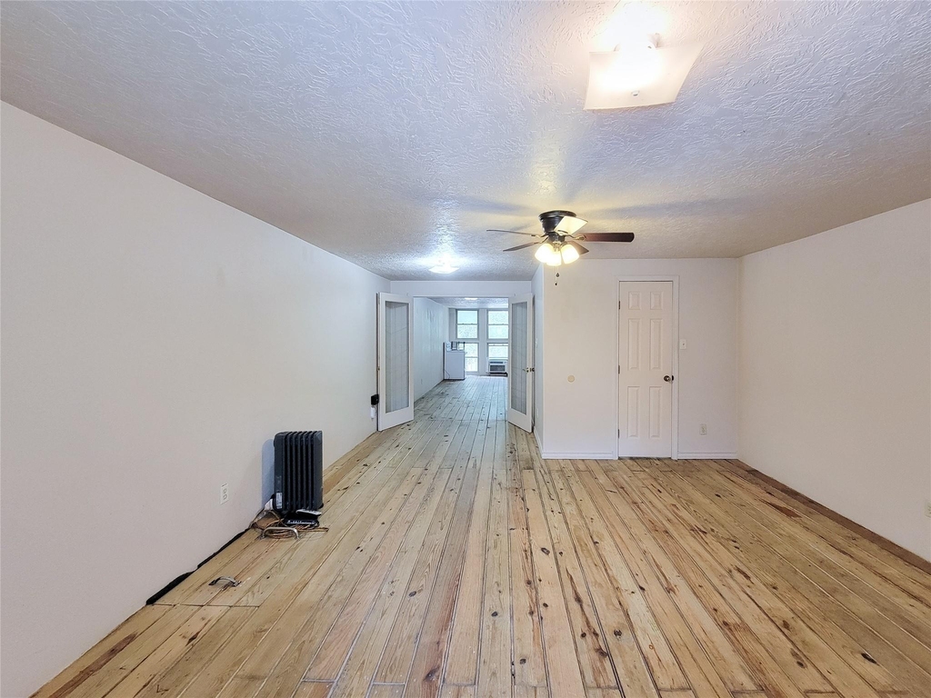 13200 Young - Photo 14