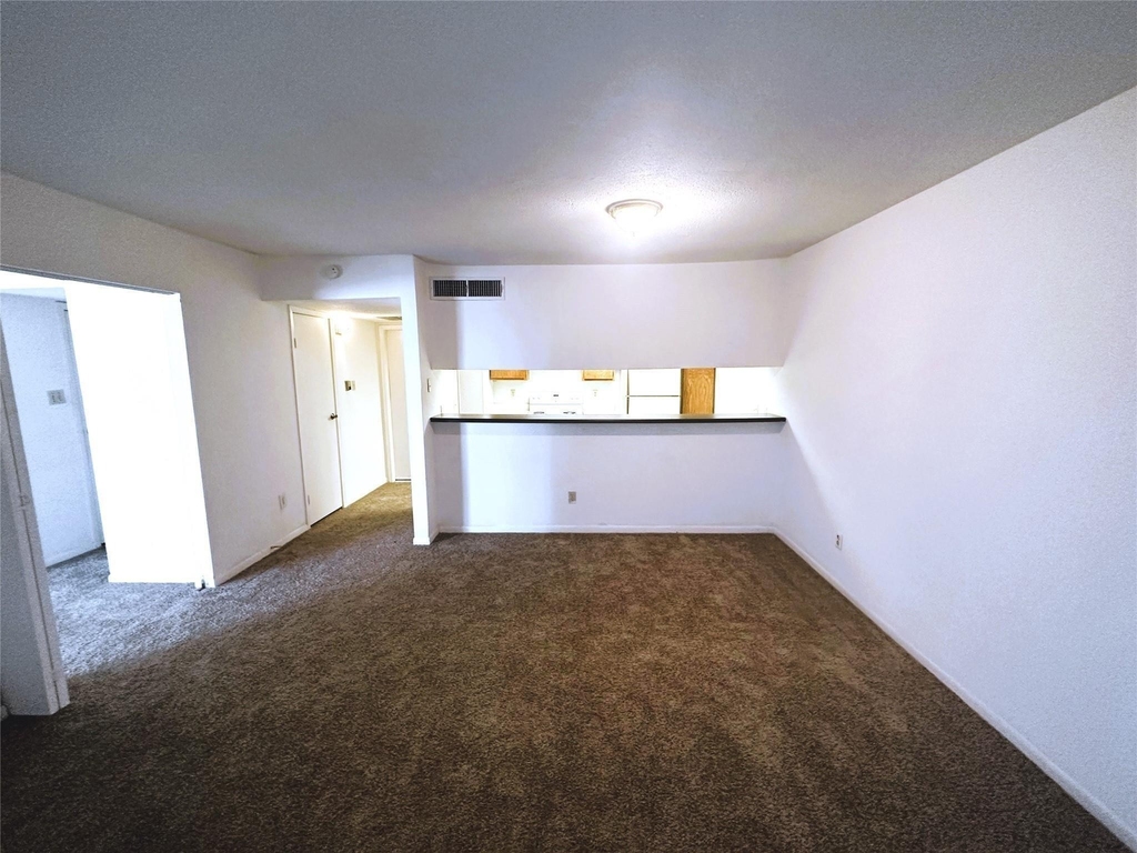 2820 S Bartell Drive - Photo 0