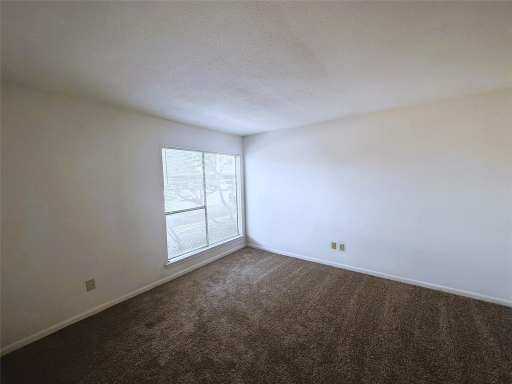 2820 S Bartell Drive - Photo 3