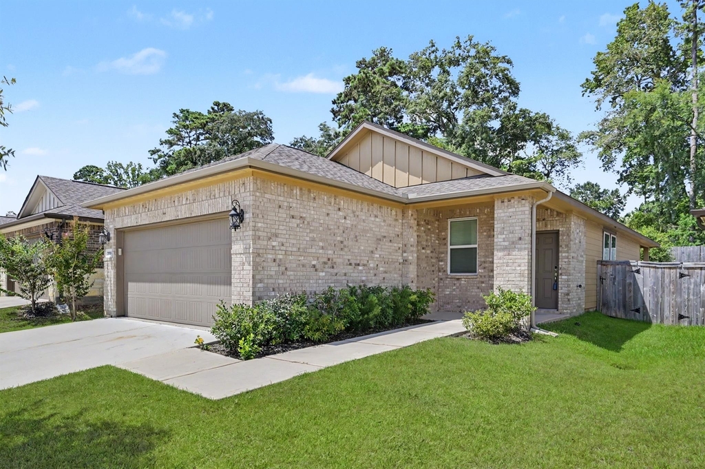 2010 W Darlington Oak Court - Photo 1