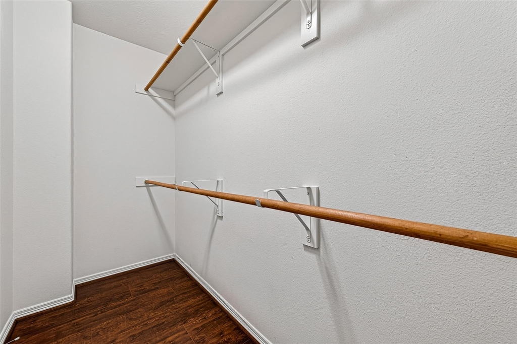 8910 Minola Oaks Drive - Photo 9