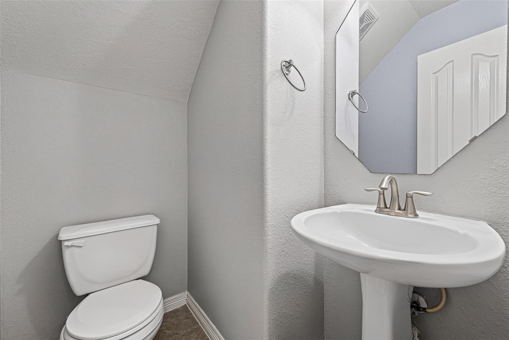 8910 Minola Oaks Drive - Photo 5