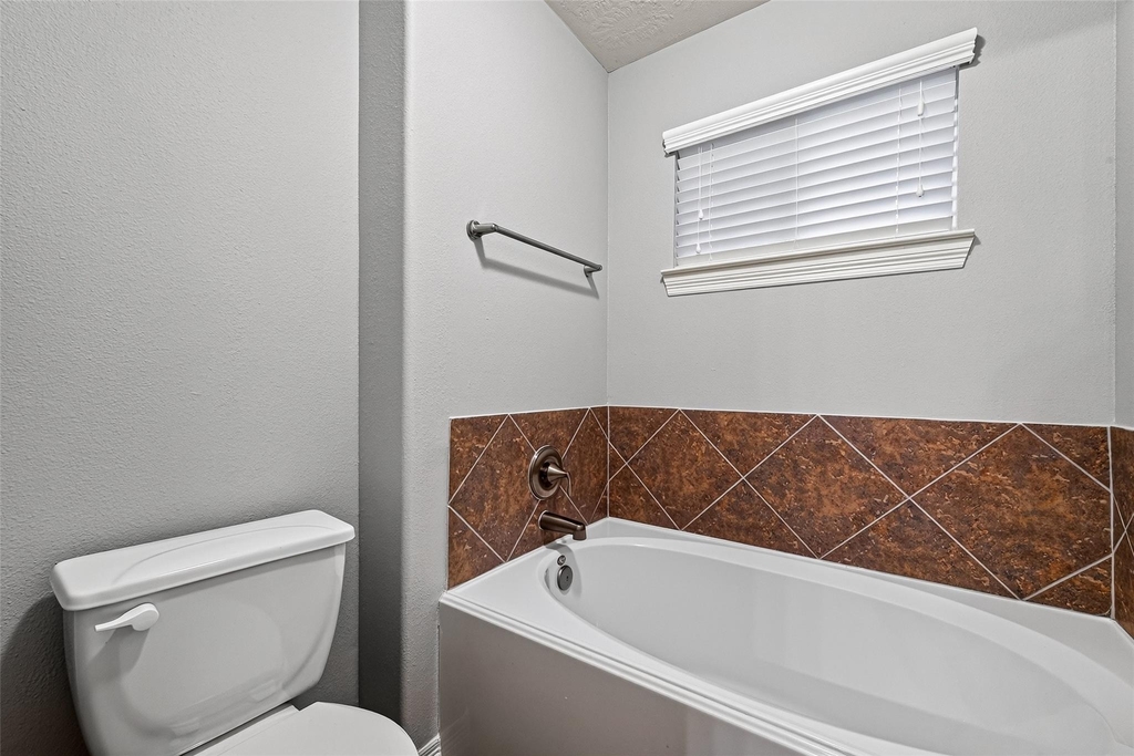 8910 Minola Oaks Drive - Photo 12