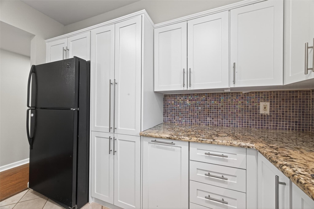 1114 Augusta Drive - Photo 12