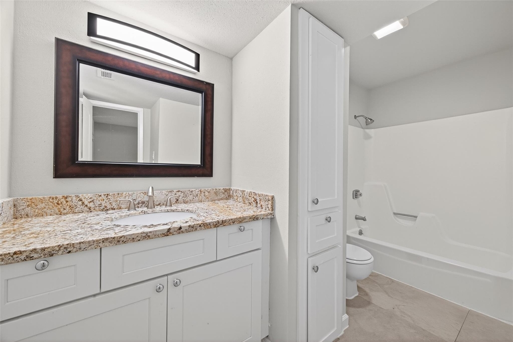 1114 Augusta Drive - Photo 8