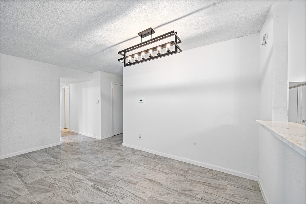 11823 S Willow Circle - Photo 9