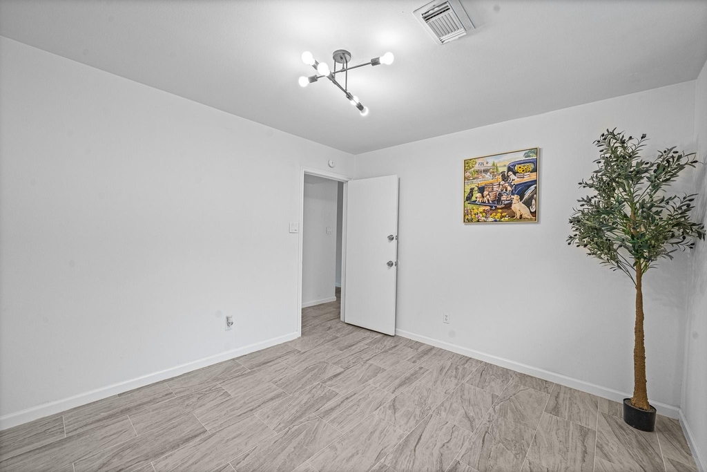 11823 S Willow Circle - Photo 19