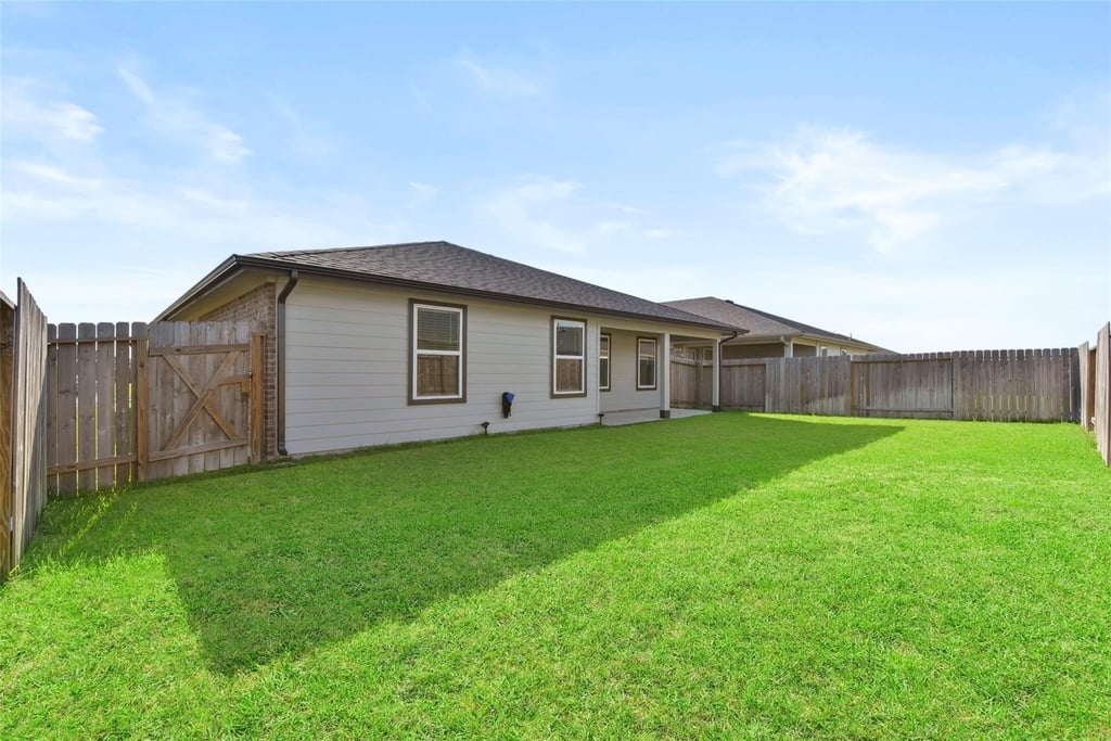 7915 Murciana Drive - Photo 32