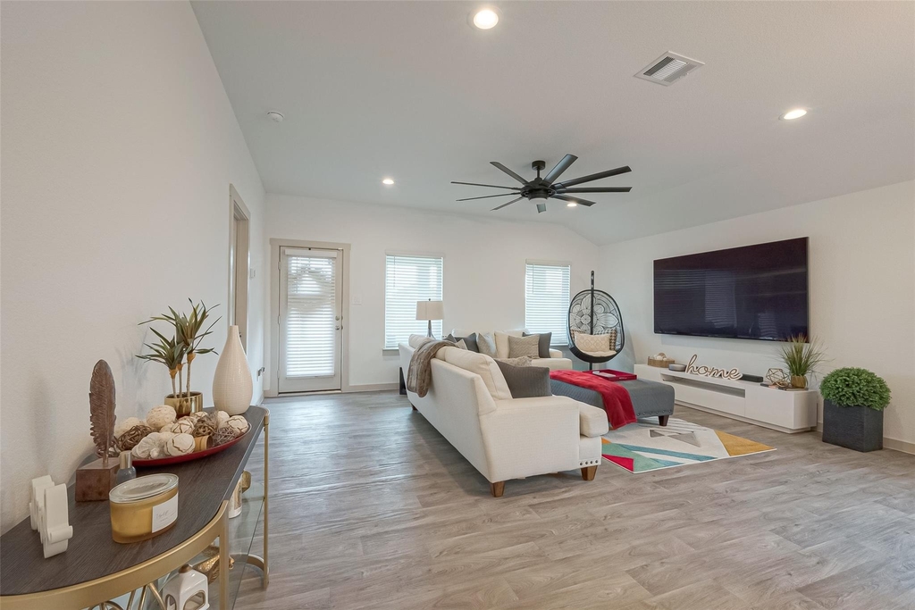 17 Desert Spring Lane - Photo 5