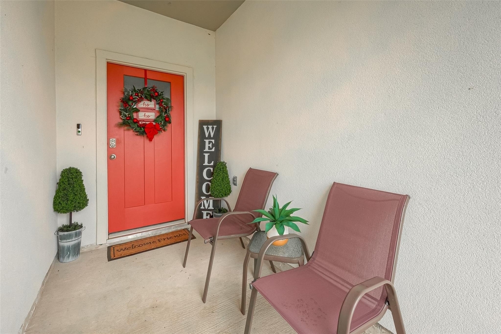 17 Desert Spring Lane - Photo 3
