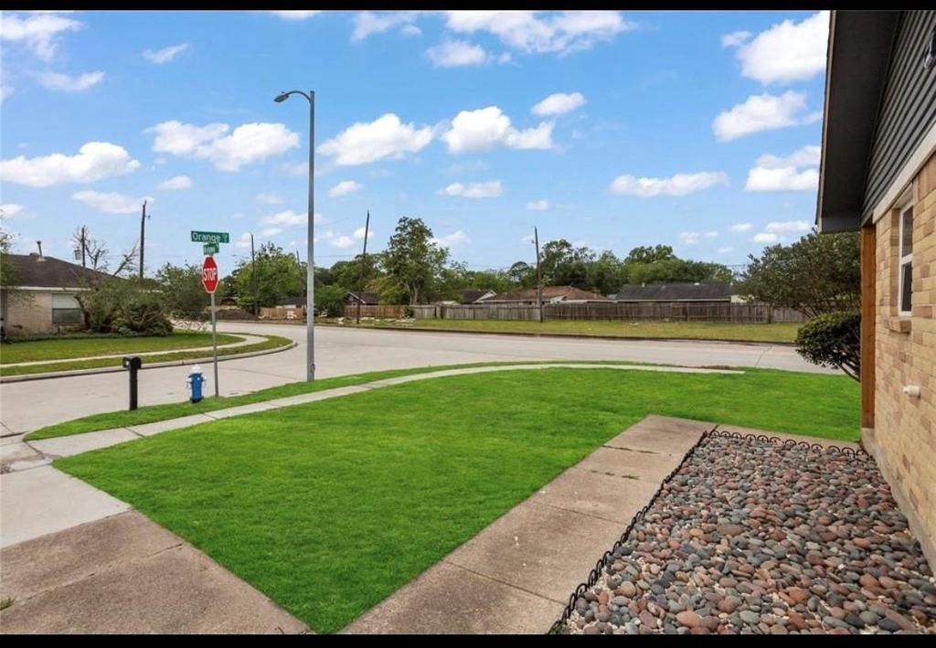 4640 Orange Circle S - Photo 3