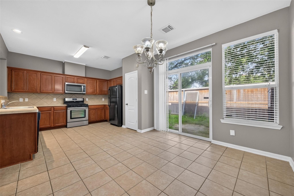 8126 Montague Manor Lane - Photo 20