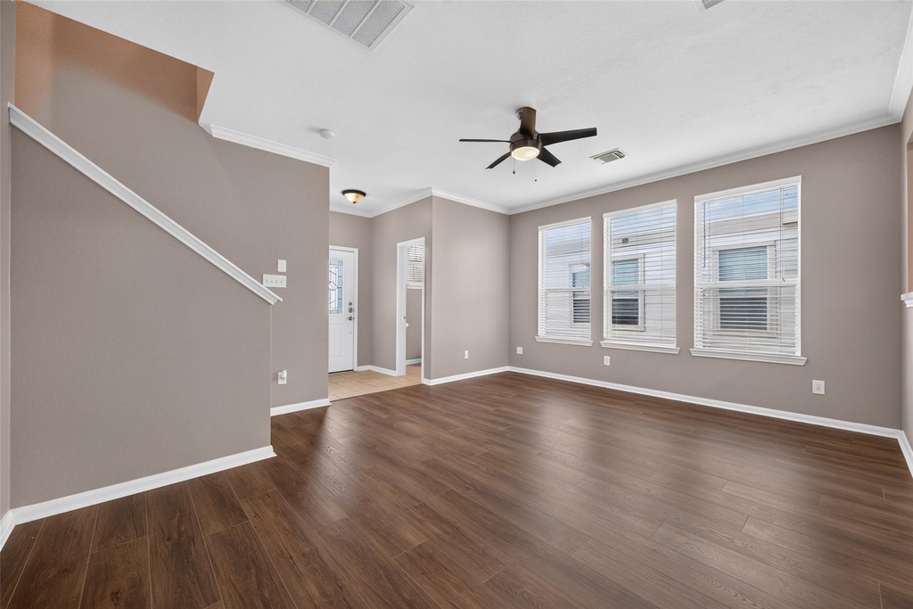 8126 Montague Manor Lane - Photo 10