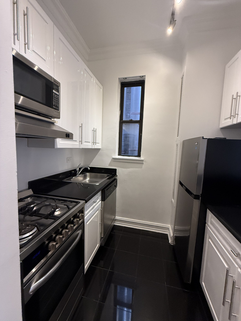 171 East 83rd Street - Photo 2