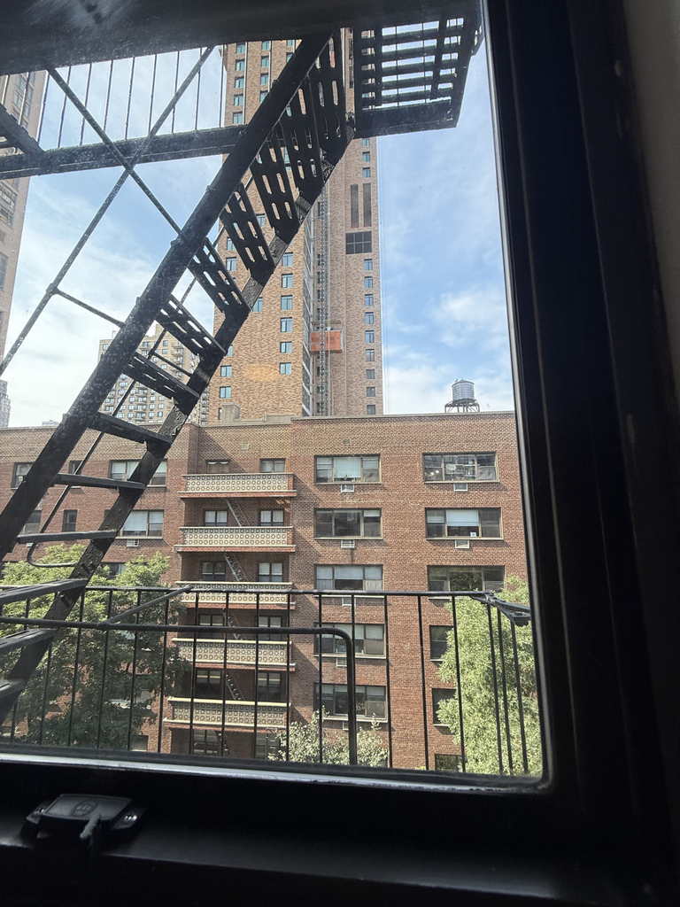 171 East 83rd Street - Photo 3