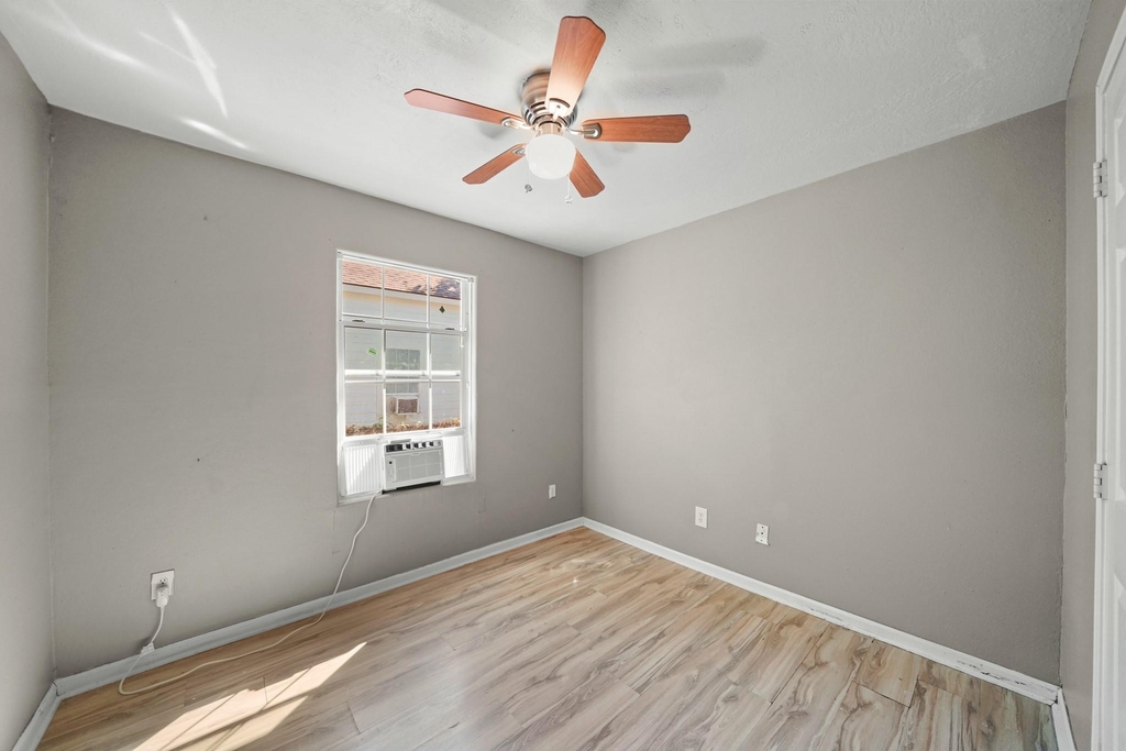 1704 Pannell Street - Photo 5