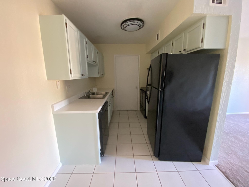 2100 Forest Knoll Drive Ne - Photo 1