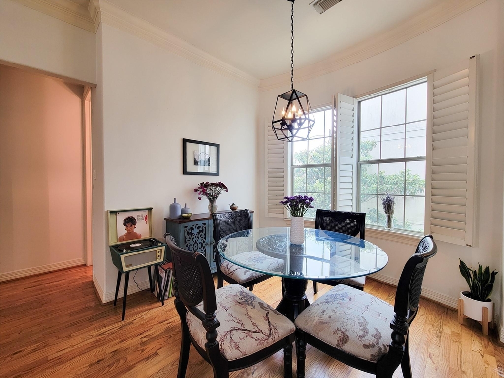 1421 Bremond Street - Photo 11
