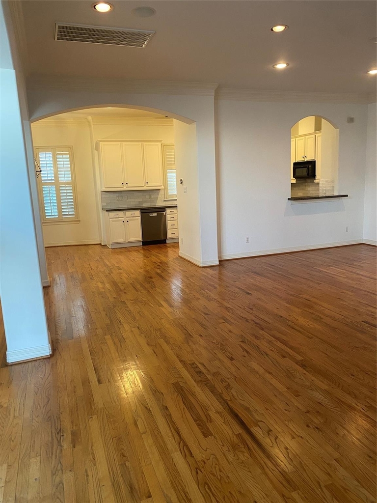 1421 Bremond Street - Photo 7