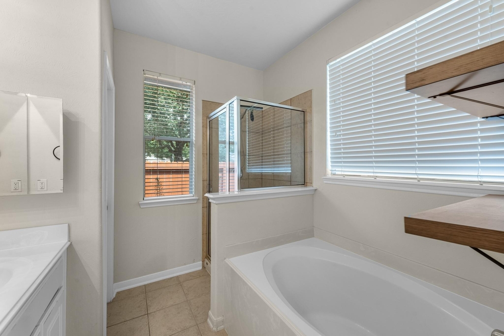 1922 Vale Haven Drive - Photo 8