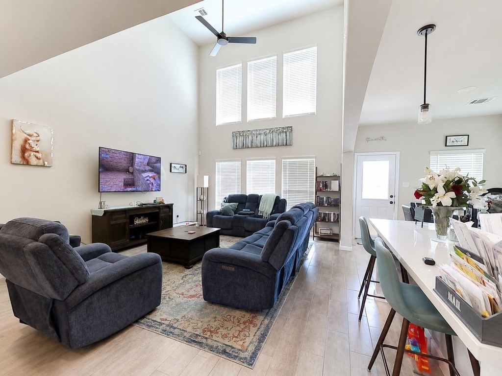 377 Selah Court - Photo 11