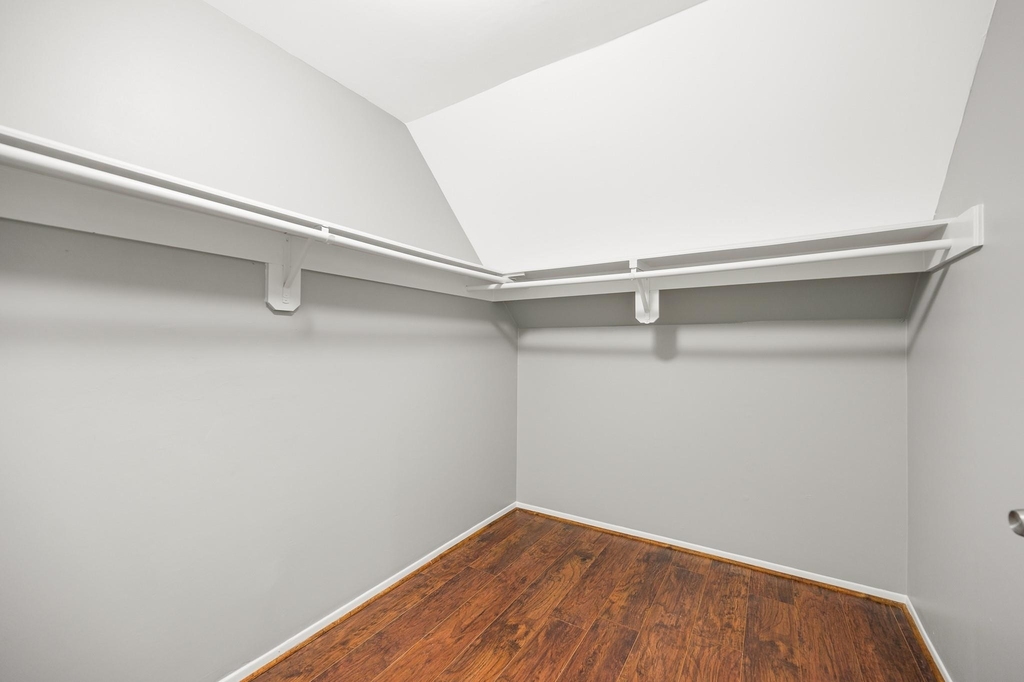 1363 Westgreen Boulevard - Photo 14
