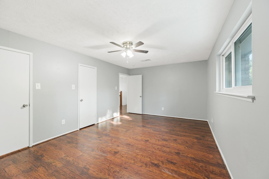 1363 Westgreen Boulevard - Photo 16