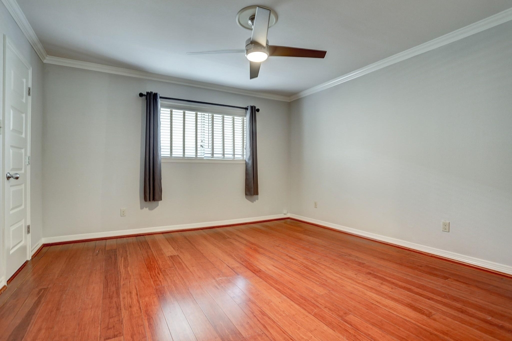 611 Hawthorne Street - Photo 4
