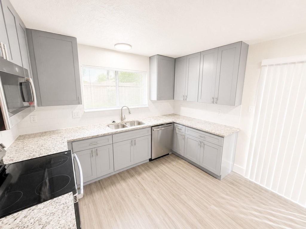 17150 Port O Call Street - Photo 25