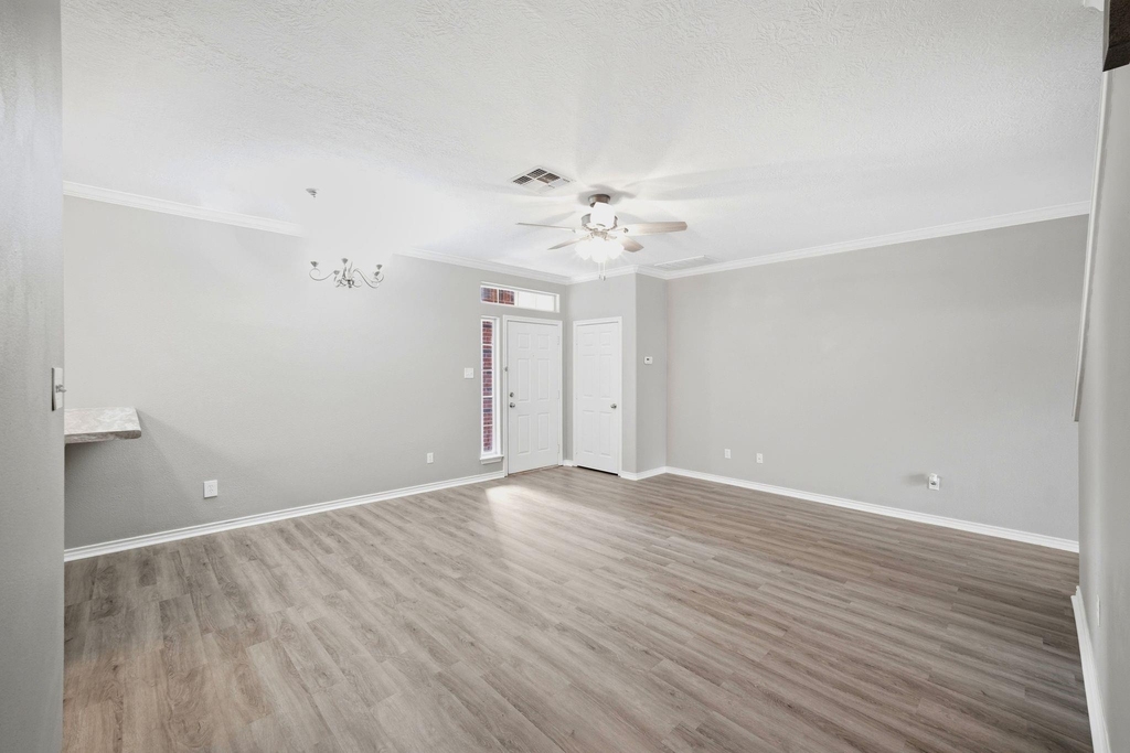 1612 Culture Lane - Photo 8