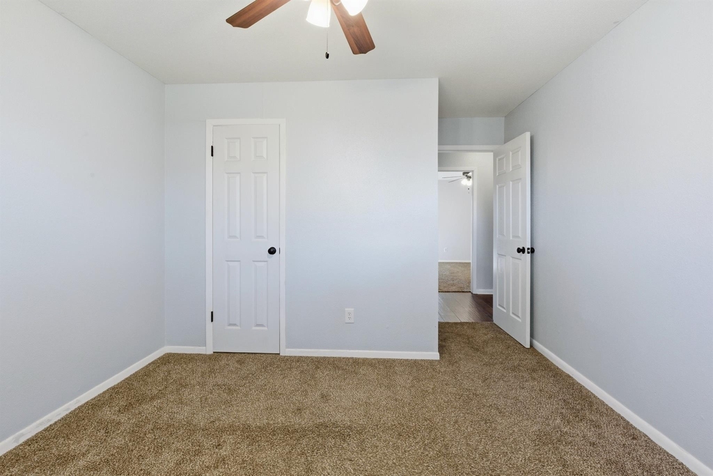 3721 Avenue R - Photo 36