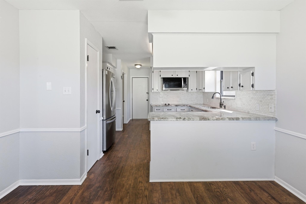 3721 Avenue R - Photo 13