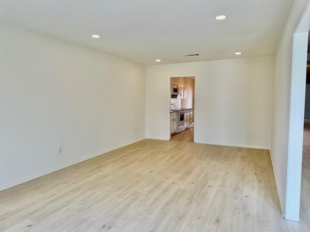 495 Yorktown Lane - Photo 4