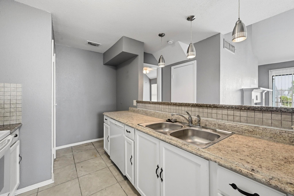 14550 Fonmeadow Drive - Photo 18