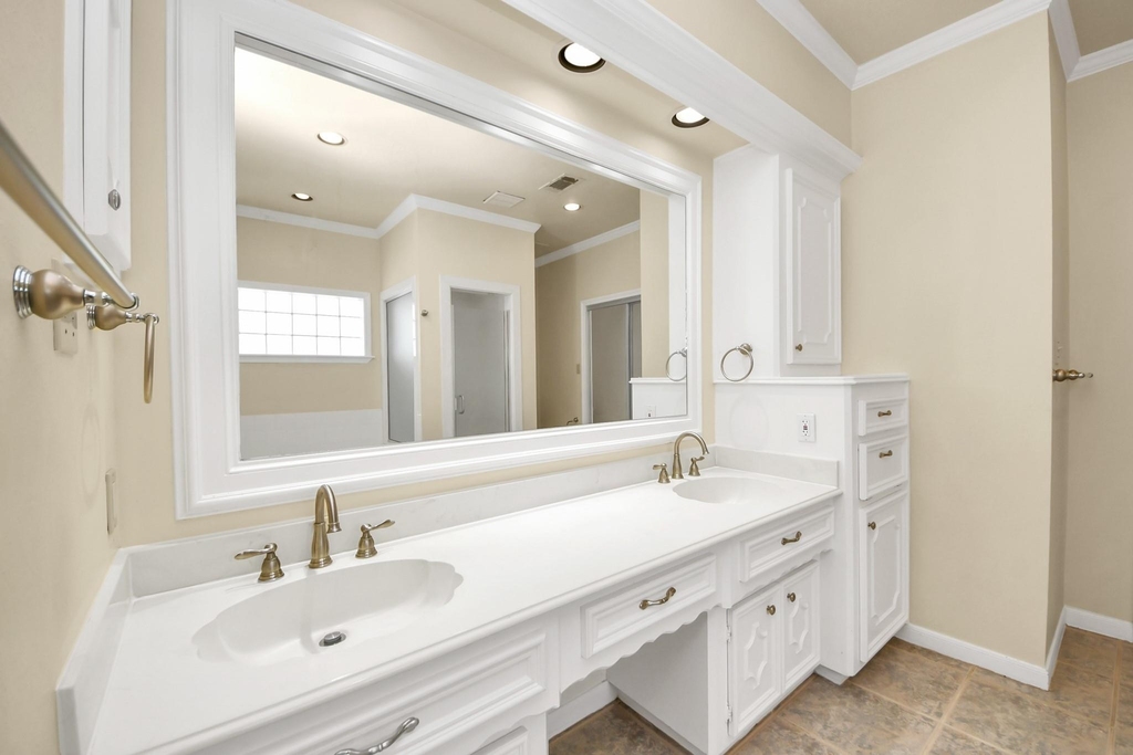 10503 Great Plains Lane - Photo 19