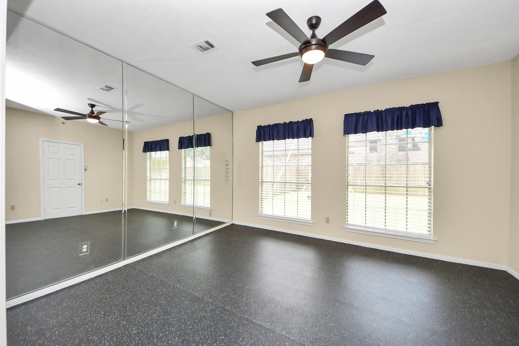 10503 Great Plains Lane - Photo 23