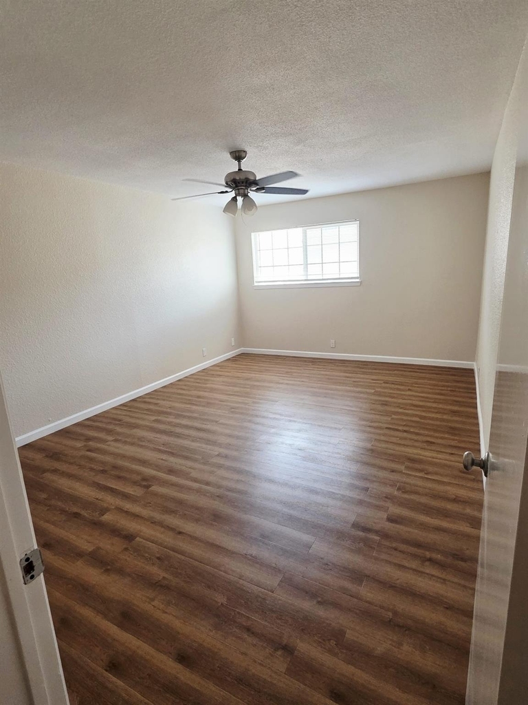 2323 Augusta Drive - Photo 8